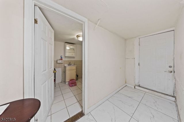 14 Dey St, Paterson City, NJ 07503