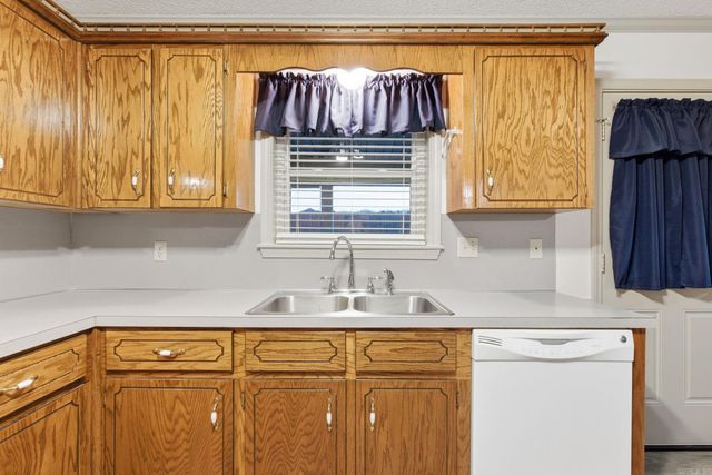 207 Ray St, Cabot, AR 72023