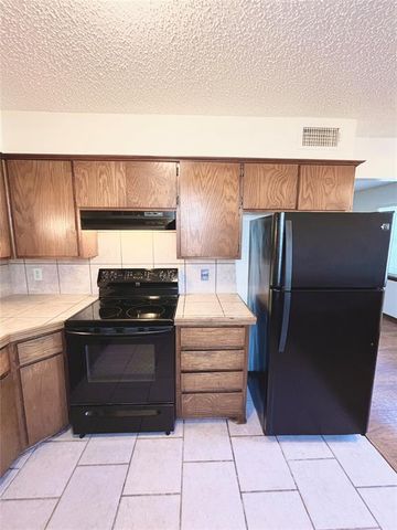 300 Chalmette Drive c, Norman, OK 73071