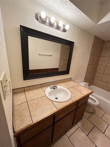 300 Chalmette Drive c, Norman, OK 73071