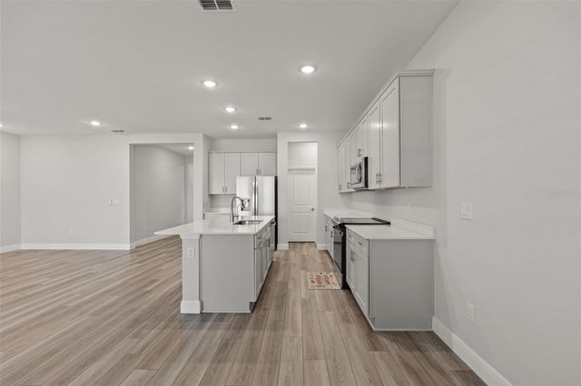10412 FIELDSTONE MYRTLE WAY, San Antonio, FL 33576
