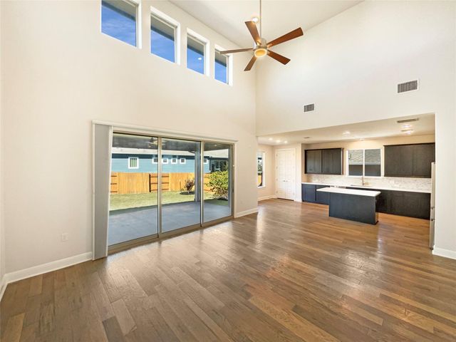 7604 Hillock TER, Austin, TX 78744