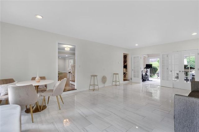 2660 Spalding Drive, Atlanta, GA 30350