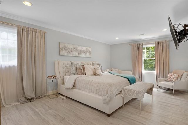 2660 Spalding Drive, Atlanta, GA 30350