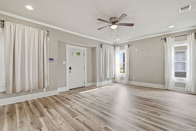 1629 W woodlawn, San Antonio, TX 78201