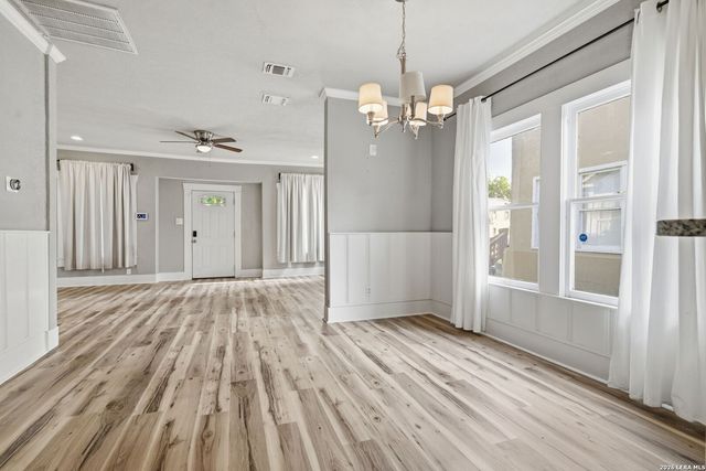 1629 W woodlawn, San Antonio, TX 78201