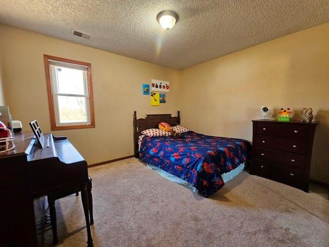 17129 Cerrito Drive, Belton, MO 64012