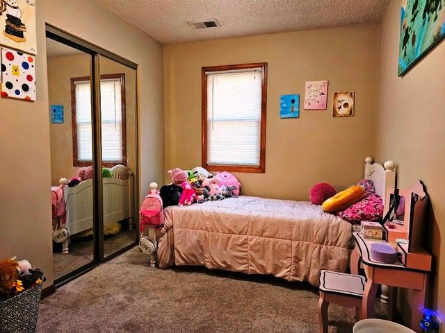 17129 Cerrito Drive, Belton, MO 64012