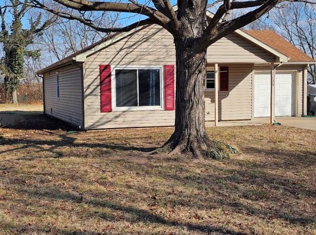 17129 Cerrito Drive, Belton, MO 64012