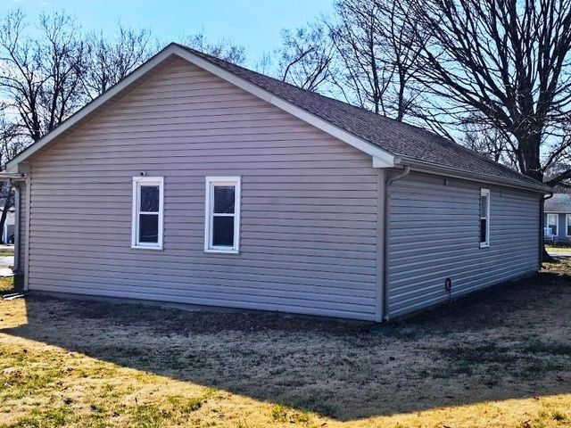 17129 Cerrito Drive, Belton, MO 64012