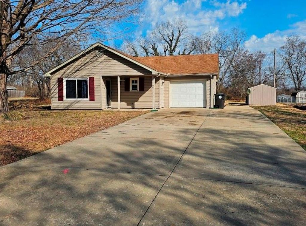 17129 Cerrito Drive, Belton, MO 64012