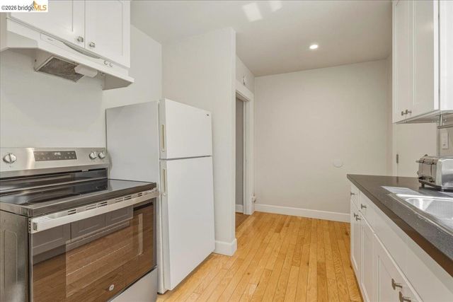 2529 Ellsworth St, Berkeley, CA 94704