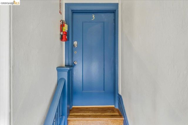 2529 Ellsworth St, Berkeley, CA 94704