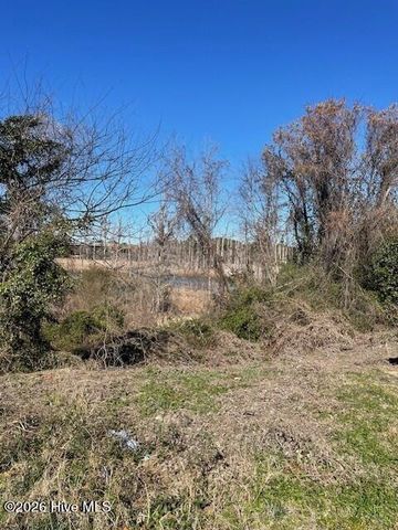1401 Creekfront Drive, Wilmington, NC 28401