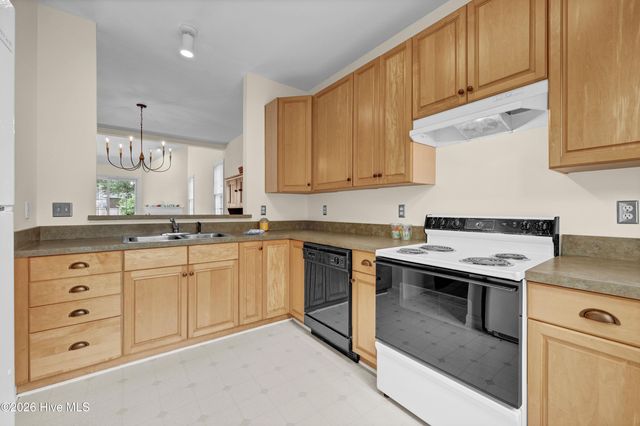 233 Racine Drive 38, Wilmington, NC 28403