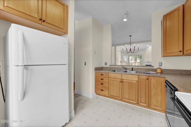 233 Racine Drive 38, Wilmington, NC 28403