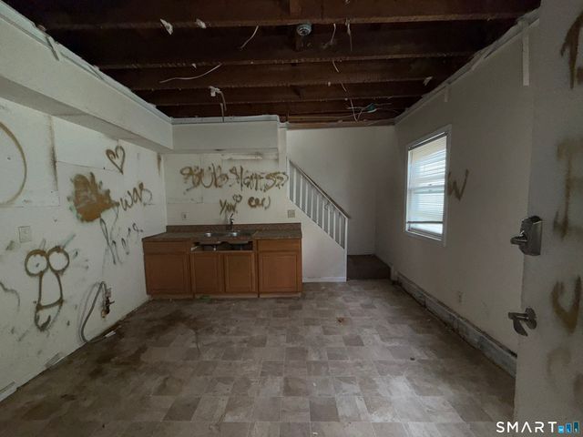 156 West Street, New Haven, CT 06519