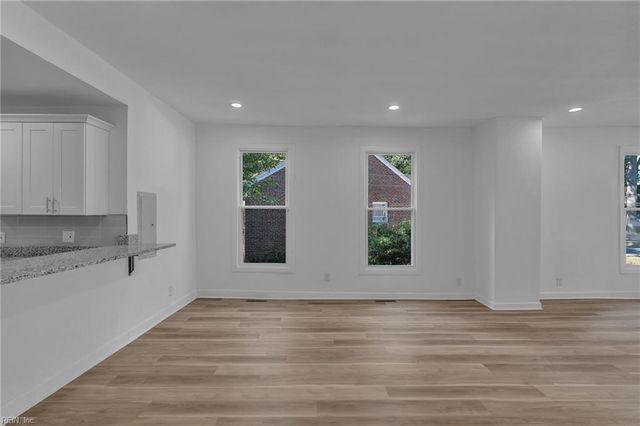 921 Howard PL, Suffolk, VA 23434