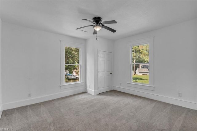 921 Howard PL, Suffolk, VA 23434