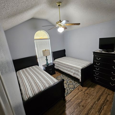 421 Bluebonnet Lane, Red Oak, TX 75154