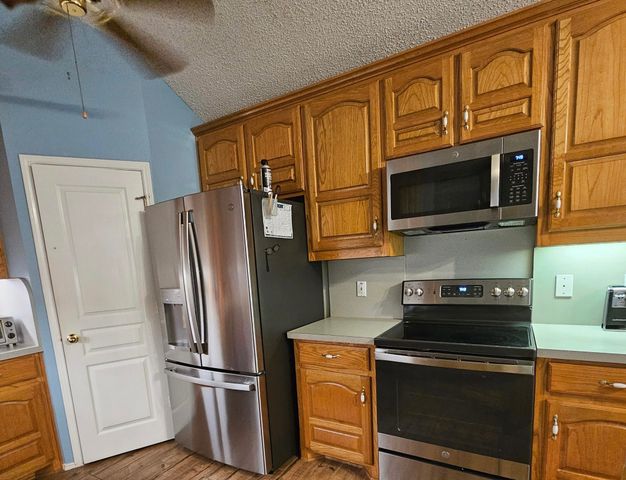 421 Bluebonnet Lane, Red Oak, TX 75154
