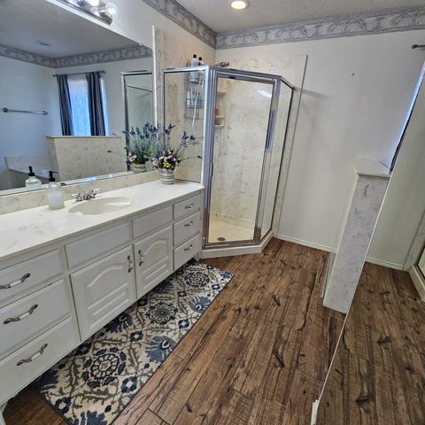 421 Bluebonnet Lane, Red Oak, TX 75154