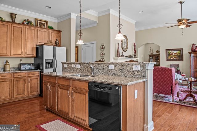 1042 Creekwood Circle, Madison, GA 30650