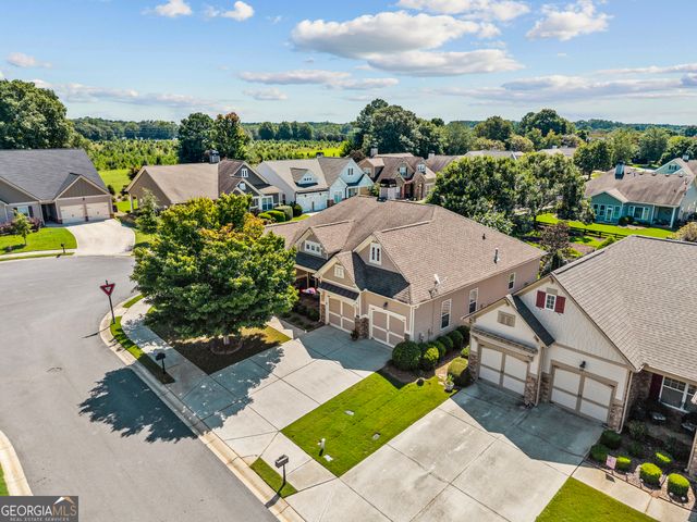 1042 Creekwood Circle, Madison, GA 30650