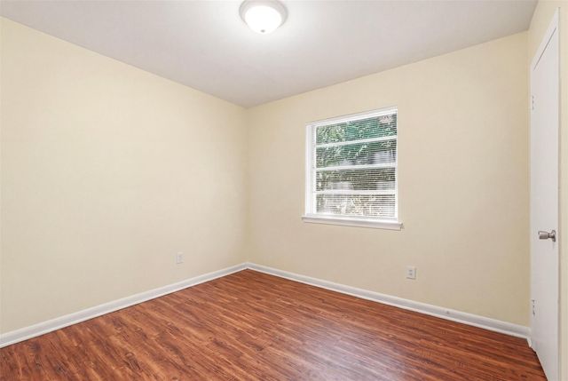 10227 Glenmawr Drive, Houston, TX 77075