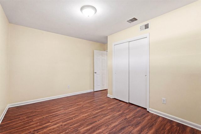 10227 Glenmawr Drive, Houston, TX 77075