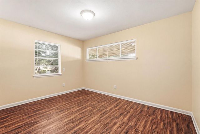 10227 Glenmawr Drive, Houston, TX 77075