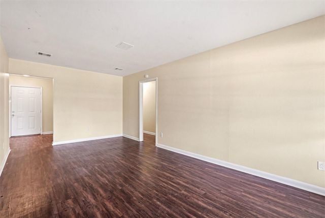 10227 Glenmawr Drive, Houston, TX 77075