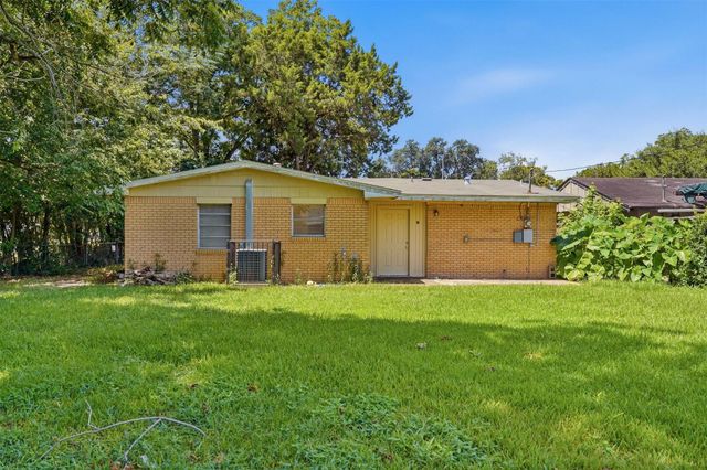 10227 Glenmawr Drive, Houston, TX 77075