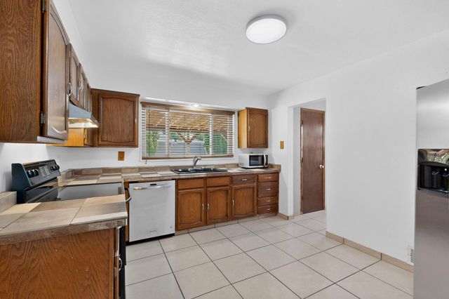 2008 Muriel Street NE, Albuquerque, NM 87112