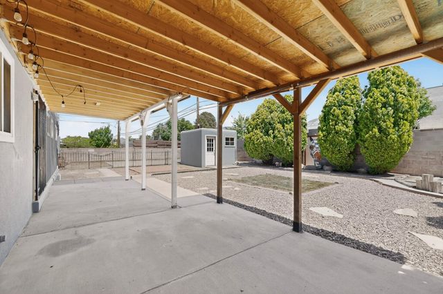 2008 Muriel Street NE, Albuquerque, NM 87112