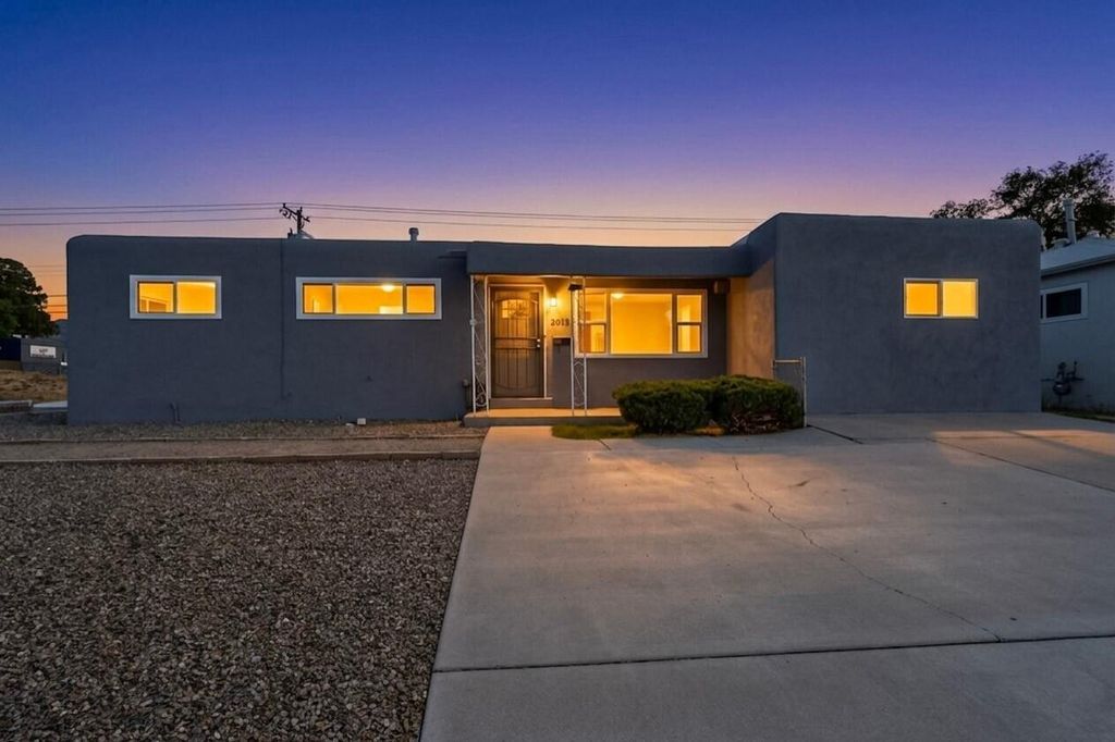 2008 Muriel Street NE, Albuquerque, NM 87112