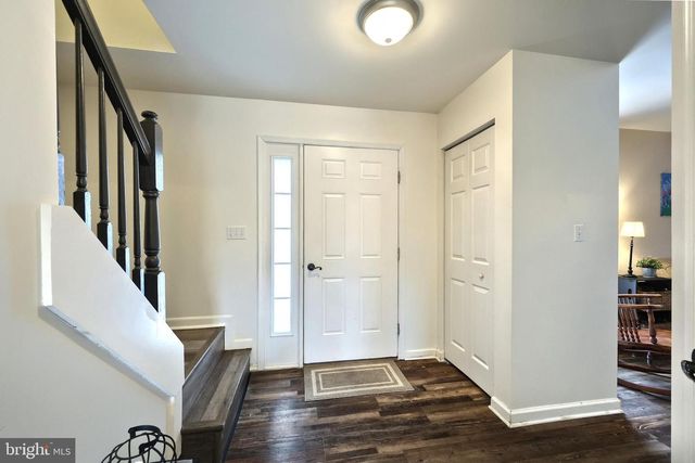 179 SWITCHPOINT DR, Stewartstown, PA 17363