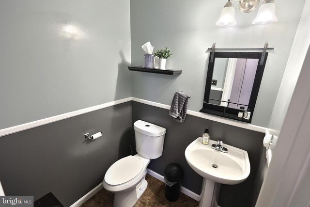 179 SWITCHPOINT DR, Stewartstown, PA 17363