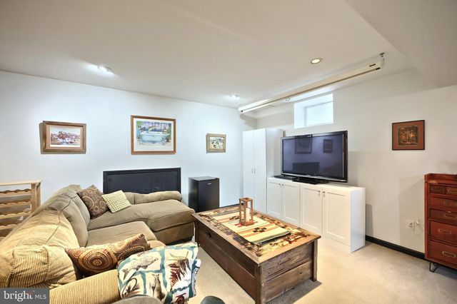 179 SWITCHPOINT DR, Stewartstown, PA 17363