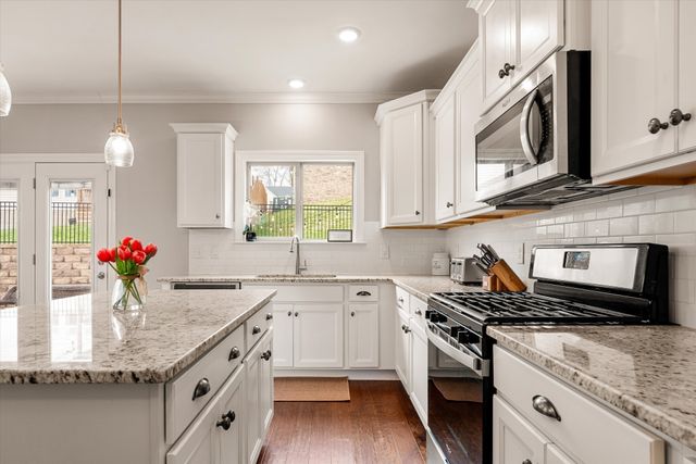 1709 Alayna Ct, Nashville, TN 37221