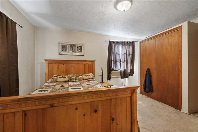 4907 N Howard St, Spokane, WA 99205