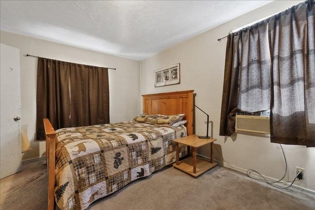 4907 N Howard St, Spokane, WA 99205