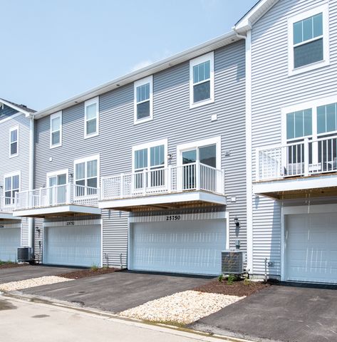 25750 W Yorkshire Drive 25750, Plainfield, IL 60544