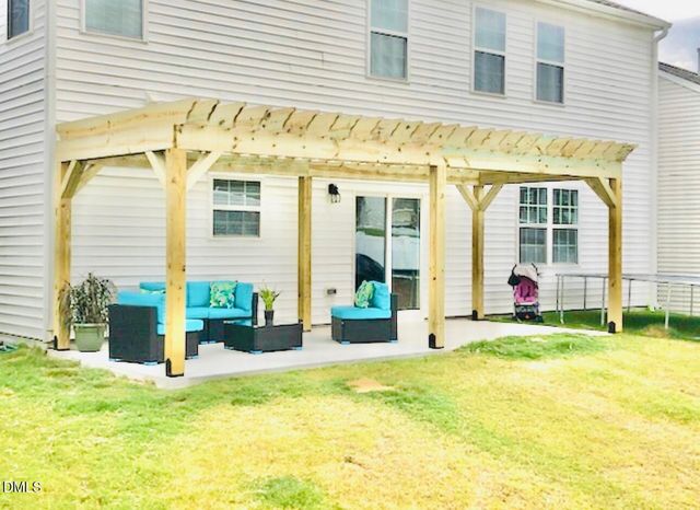 766 River Dell Townes Avenue, Clayton, NC 27527