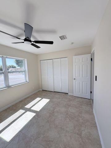 175 SE El Sito Court, Port St. Lucie, Port St Lucie, FL 34983