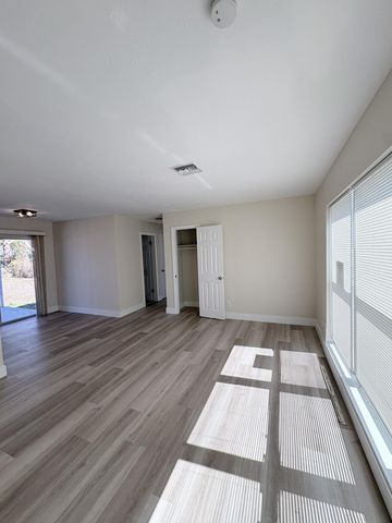 175 SE El Sito Court, Port St. Lucie, Port St Lucie, FL 34983