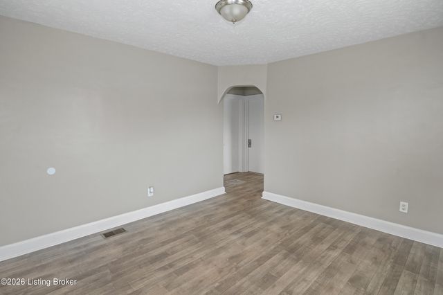 1317 Oakwood Ave, Louisville, KY 40215