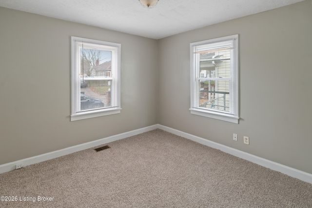 1317 Oakwood Ave, Louisville, KY 40215