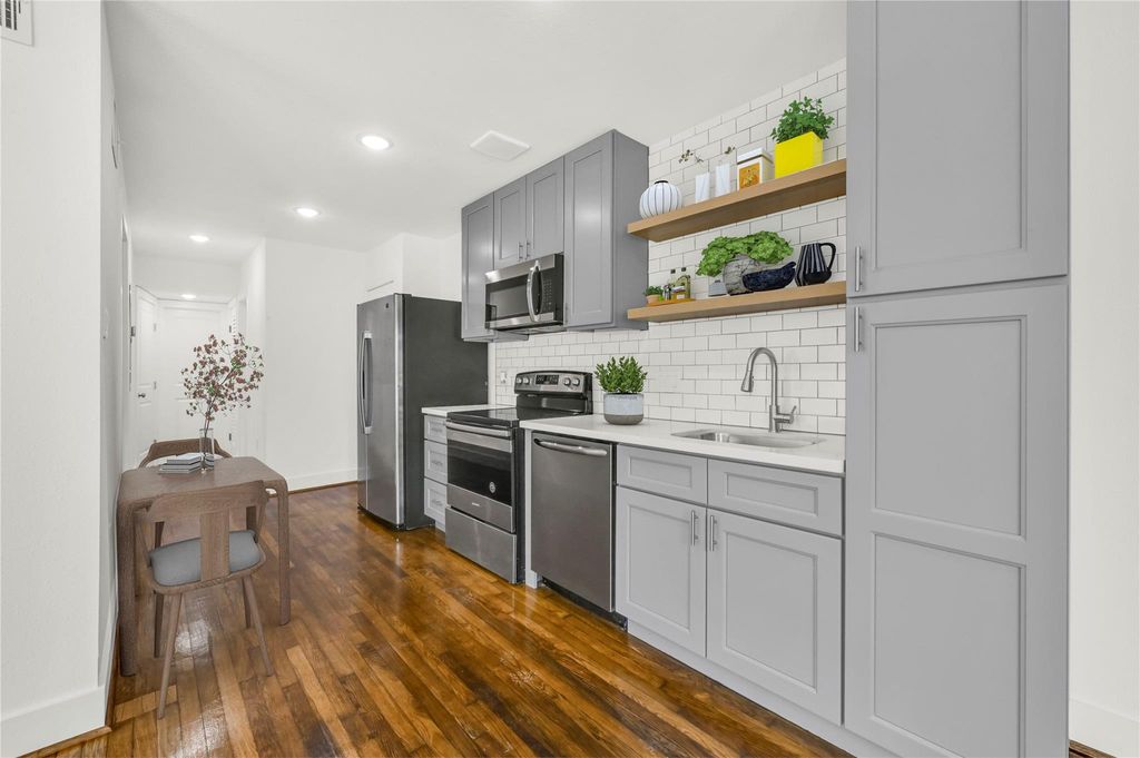 6644 Lawndale Street 2, Houston, TX 77023
