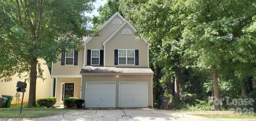 1619 Doverhill Place Place, Charlotte, NC 28262